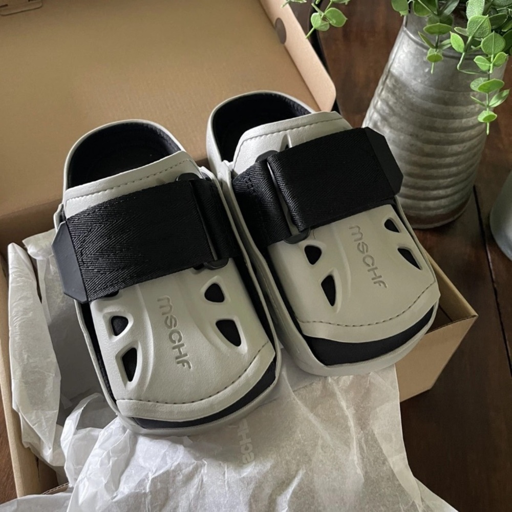 msCHF White and Black Slide Sandals with Wide Strap